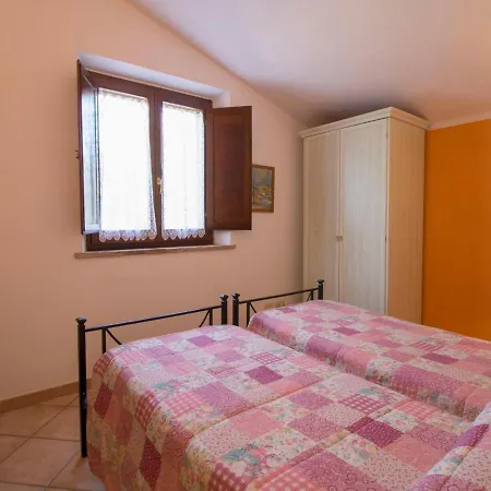 Tatil Evi Holiday Home Sunflower By Interhome Acqualoreto